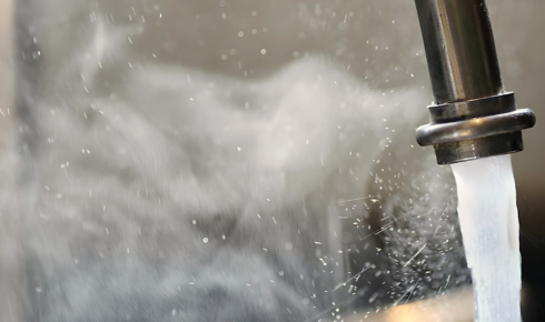 why is hot water cloudy